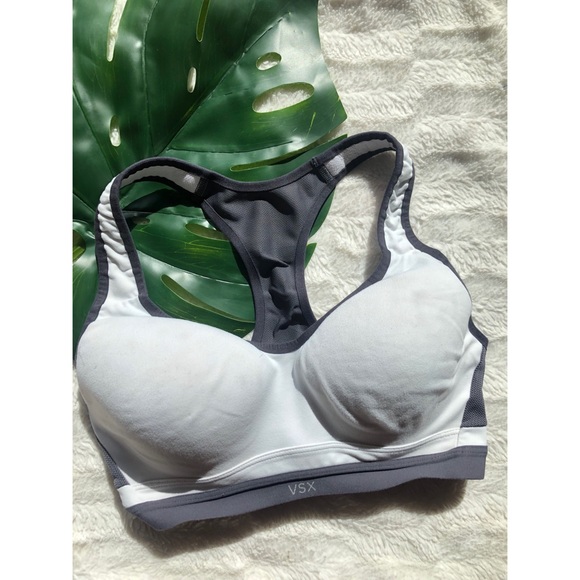 Victoria's Secret Other - VS Sport Padded Sports Bra